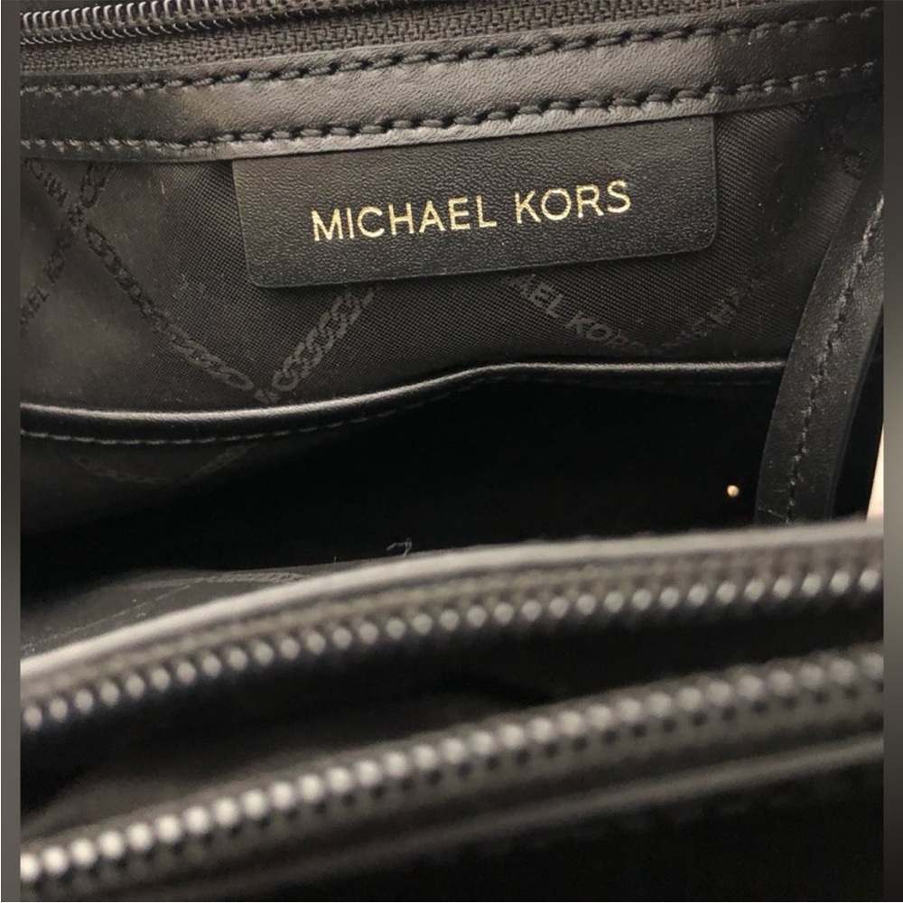 Michael Kors Signature Voyager East West Tote In Multi Black & Brown Giraffe NWT - Picture 10 of 16
